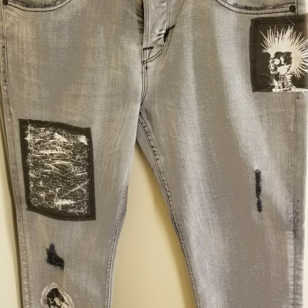 Stylish Gray Women's Jeans with Patches